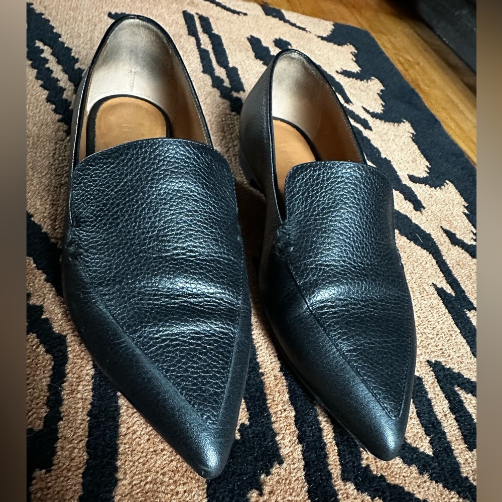 M. Gemi Black Pointed-Toe Leather Loafers